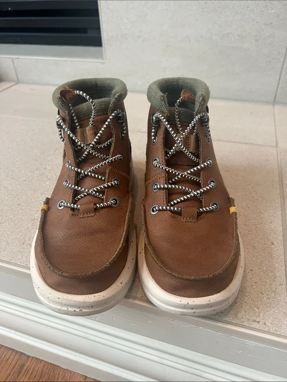 Boys Hey Dude boots